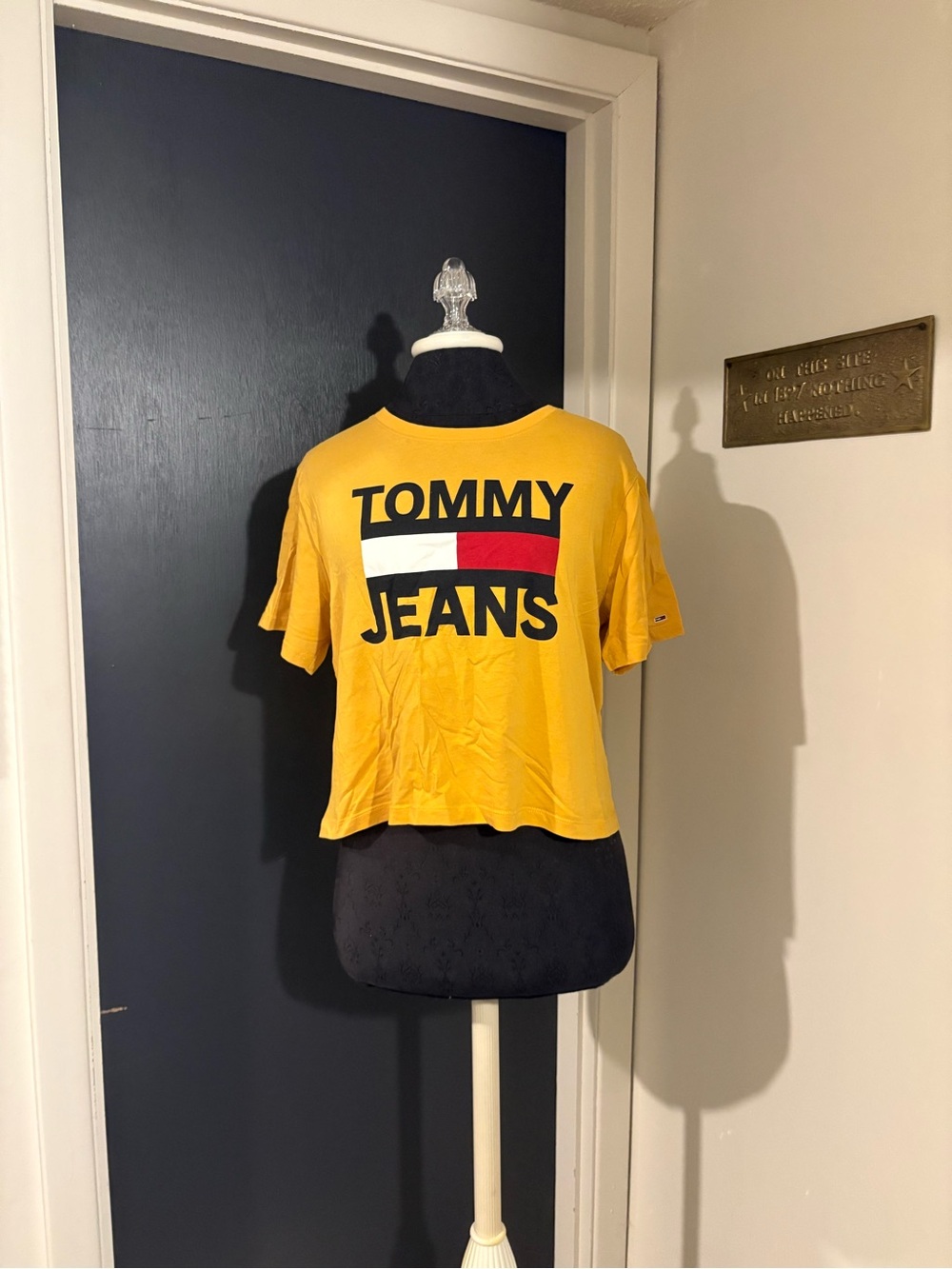 Tommy Hilfiger Tommy Jeans 100% cotton Yellow Logo Crop Top Tee Shirt